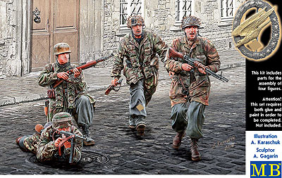 予約 独 降下猟兵４体WW-II迷彩服